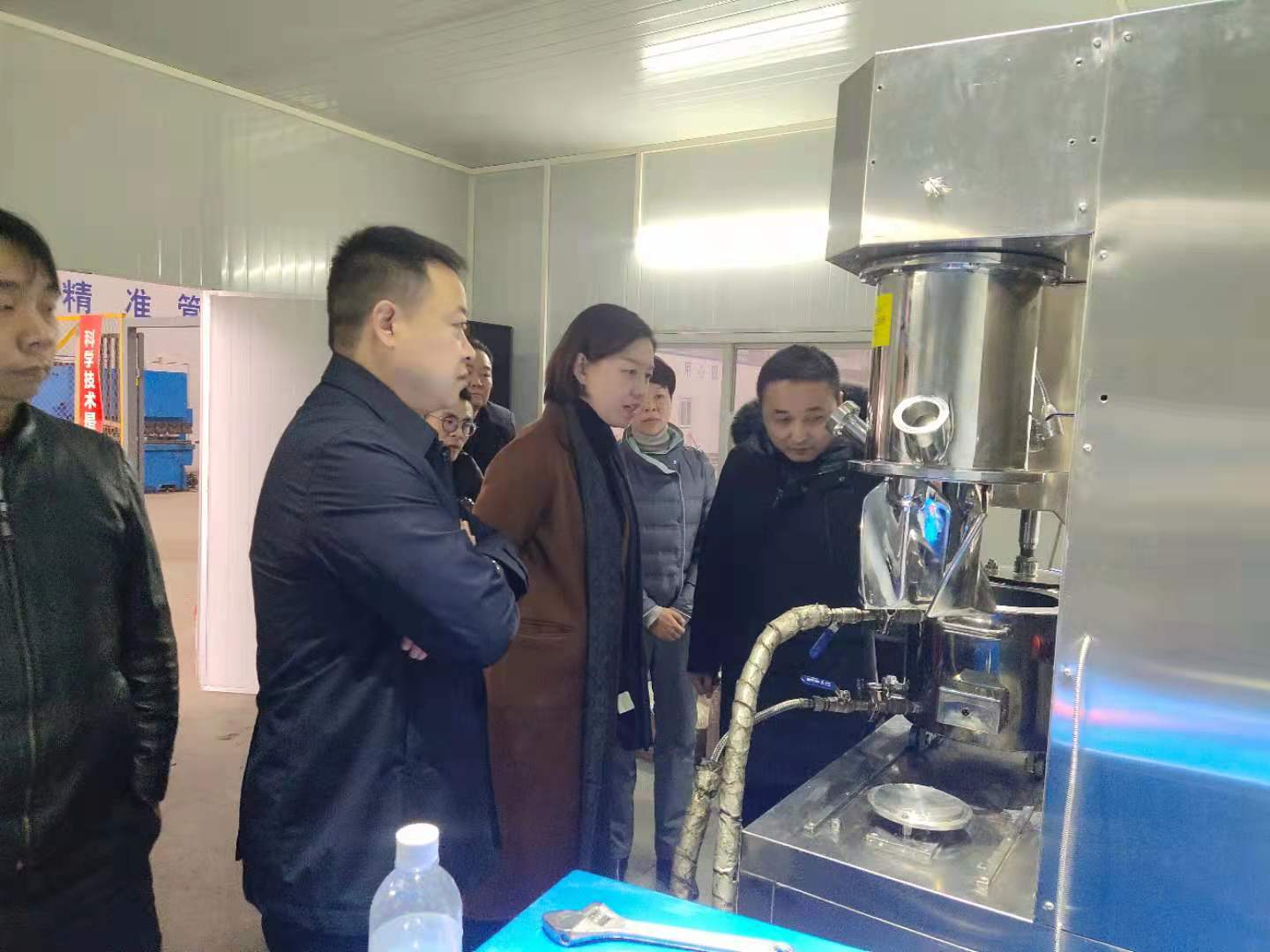 湖南麥克斯攪拌捏合設備有限公司,湘潭攪拌混合設備生產銷售,湘潭立式捏合機生產銷售 湖南麥克斯攪拌捏合設備有限公司,湘潭攪拌混合設備生產銷售,湘潭立式捏合機生產銷售